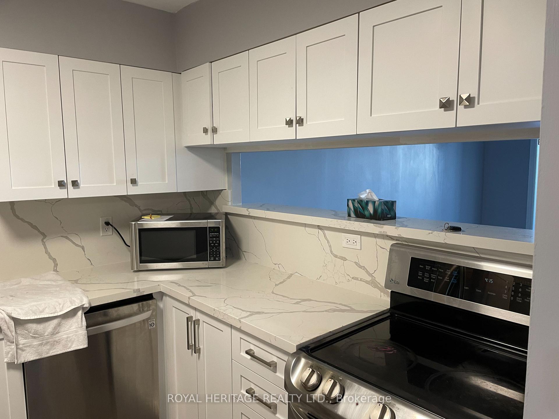 Photo 1 of Unit 402, 1890 Valley Farm Road, Pickering, Town Centre — HOMEH