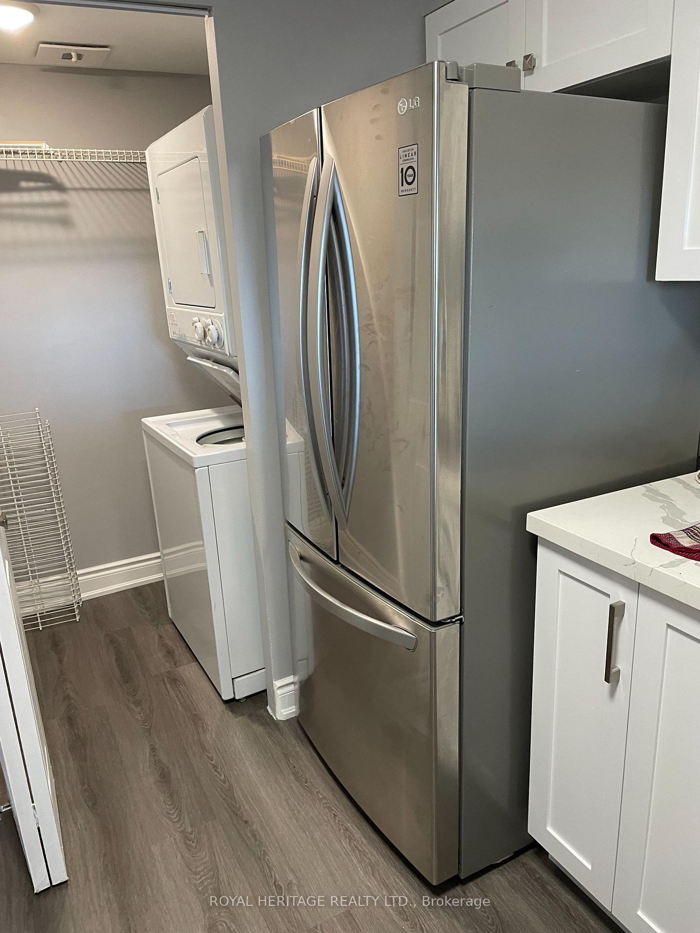 Photo 3 of Unit 402, 1890 Valley Farm Road, Pickering, Town Centre — HOMEH