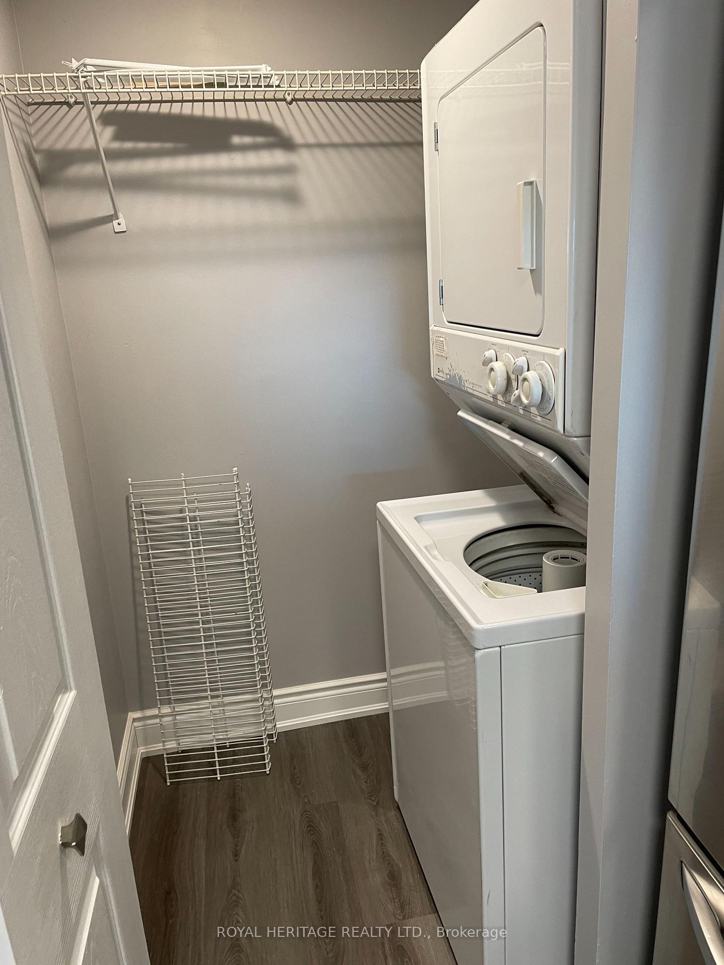 Photo 4 of Unit 402, 1890 Valley Farm Road, Pickering, Town Centre — HOMEH