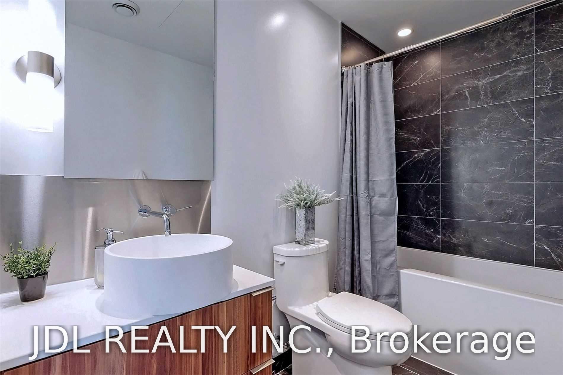 Photo 7 of Unit 1402, 185 Roehampton Avenue, Toronto, Mount Pleasant West — HOMEH
