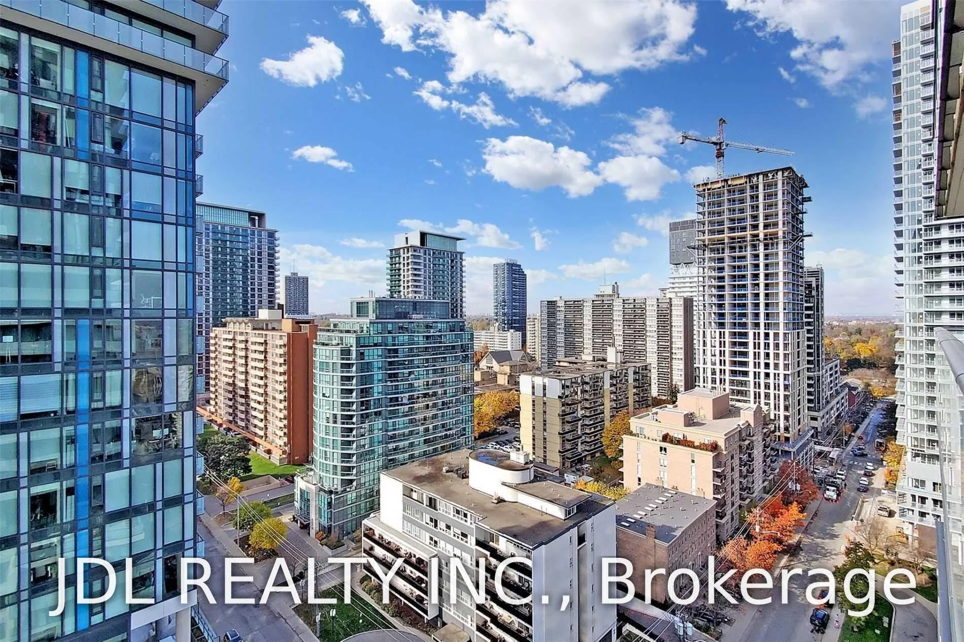 Photo 11 of Unit 1402, 185 Roehampton Avenue, Toronto, Mount Pleasant West — HOMEH