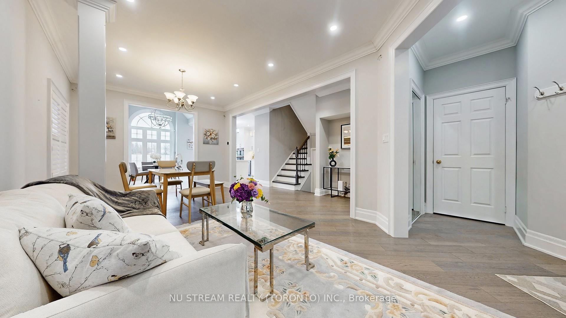 Photo 5 of 191 Milliken Meadows Drive, Markham, Milliken Mills West — HOMEH