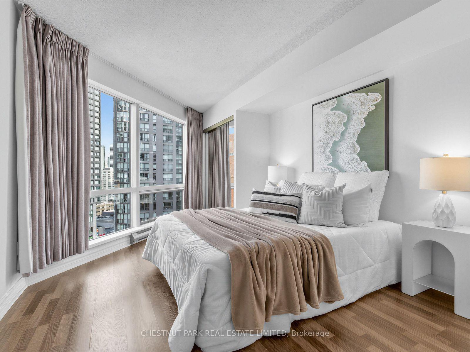 Photo 17 of Unit 1408, 1001 Bay Street, Toronto, Bay Street Corridor — HOMEH