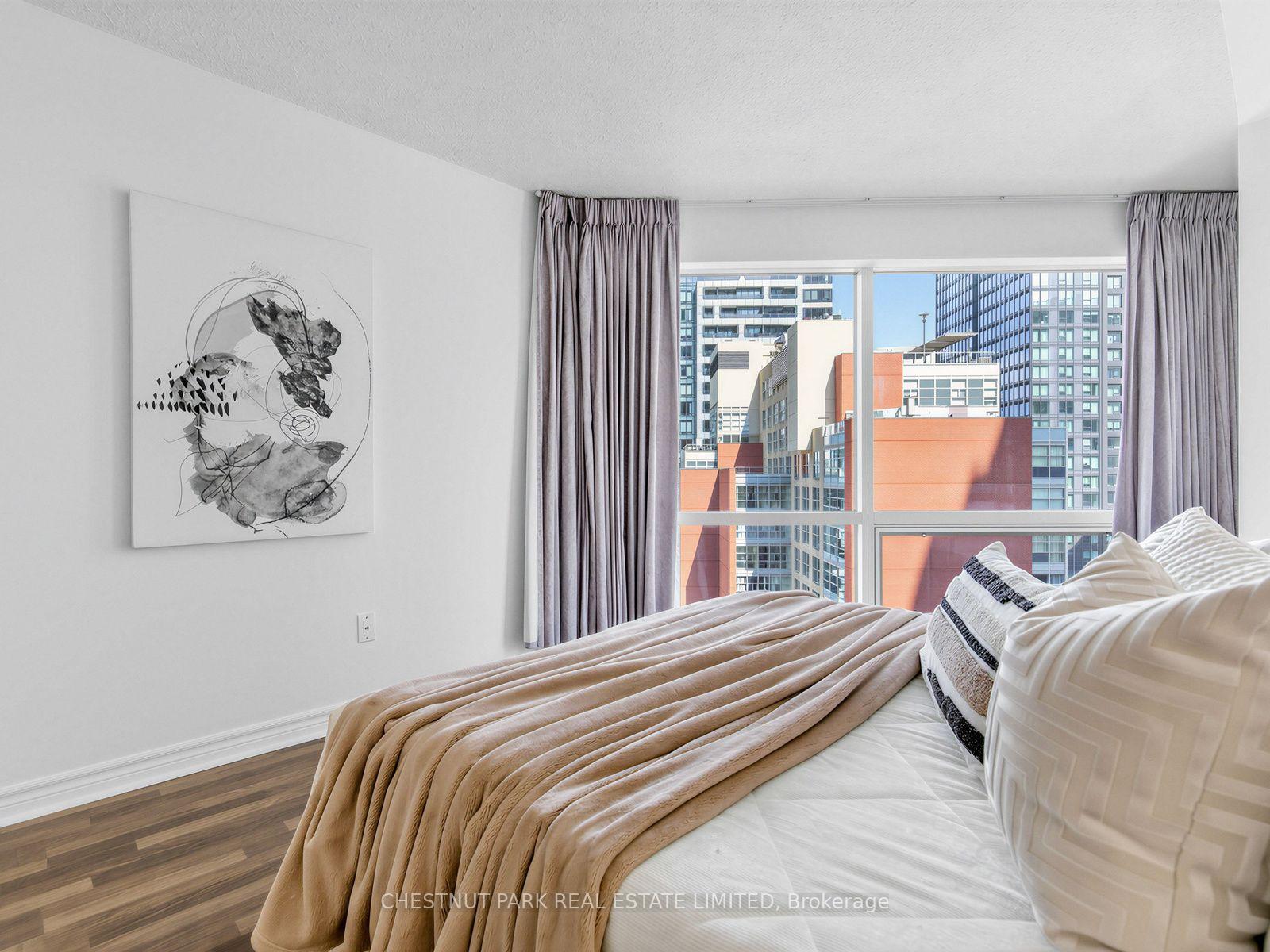 Photo 18 of Unit 1408, 1001 Bay Street, Toronto, Bay Street Corridor — HOMEH
