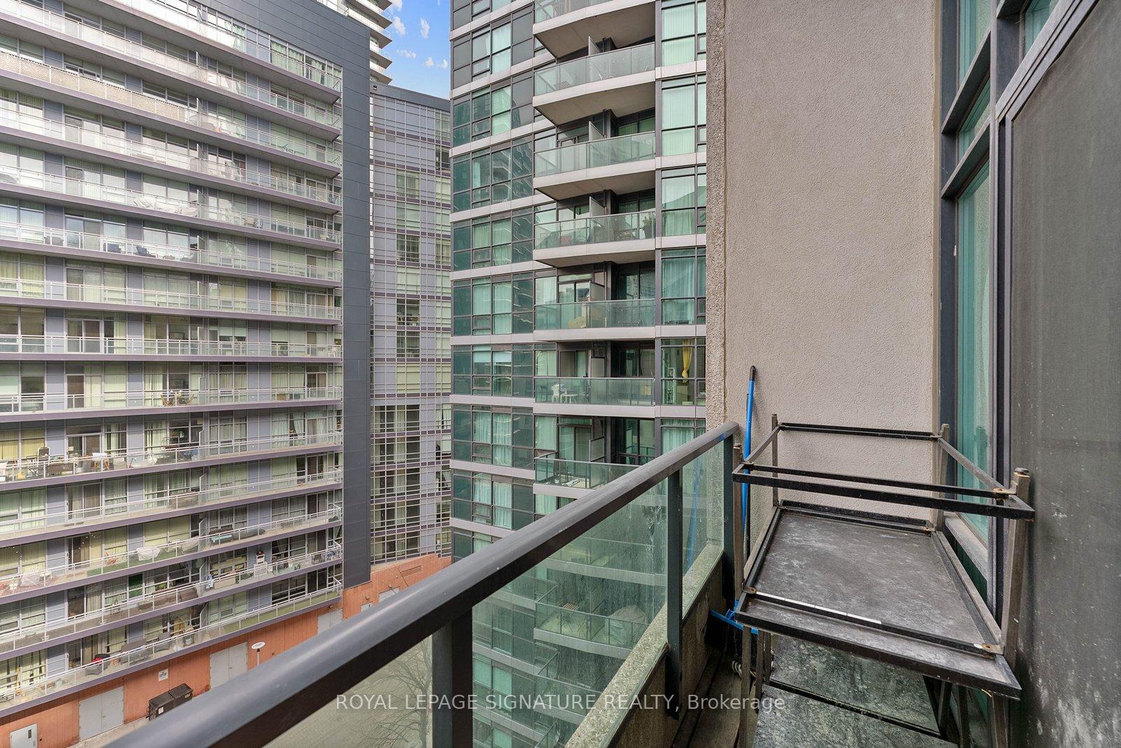 Photo 27 of Unit 831, 600 Fleet Street, Toronto, Waterfront Communities — HOMEH