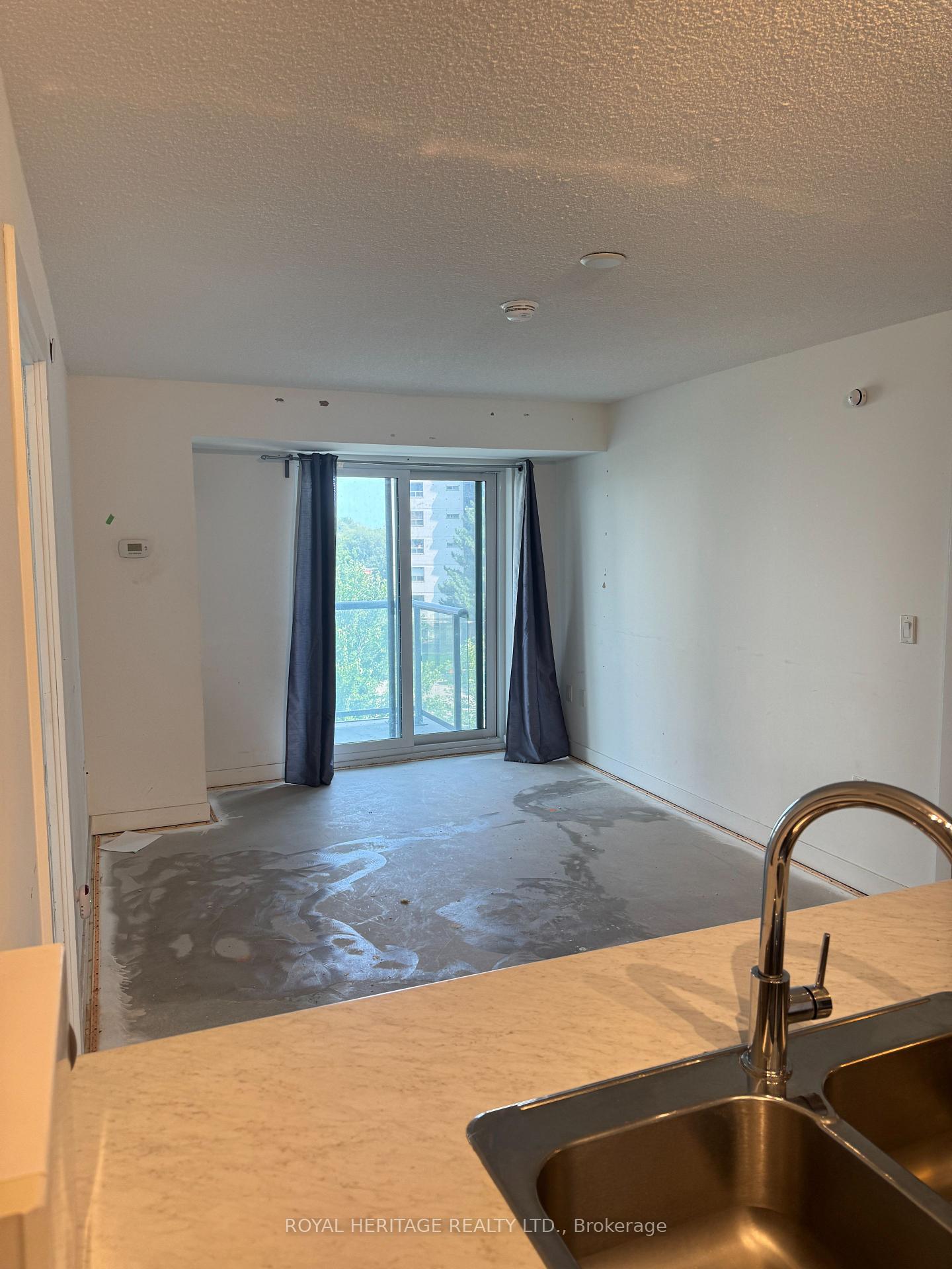 Photo 4 of Unit 403, 1346 Danforth Road, Scarborough, Eglinton East — HOMEH