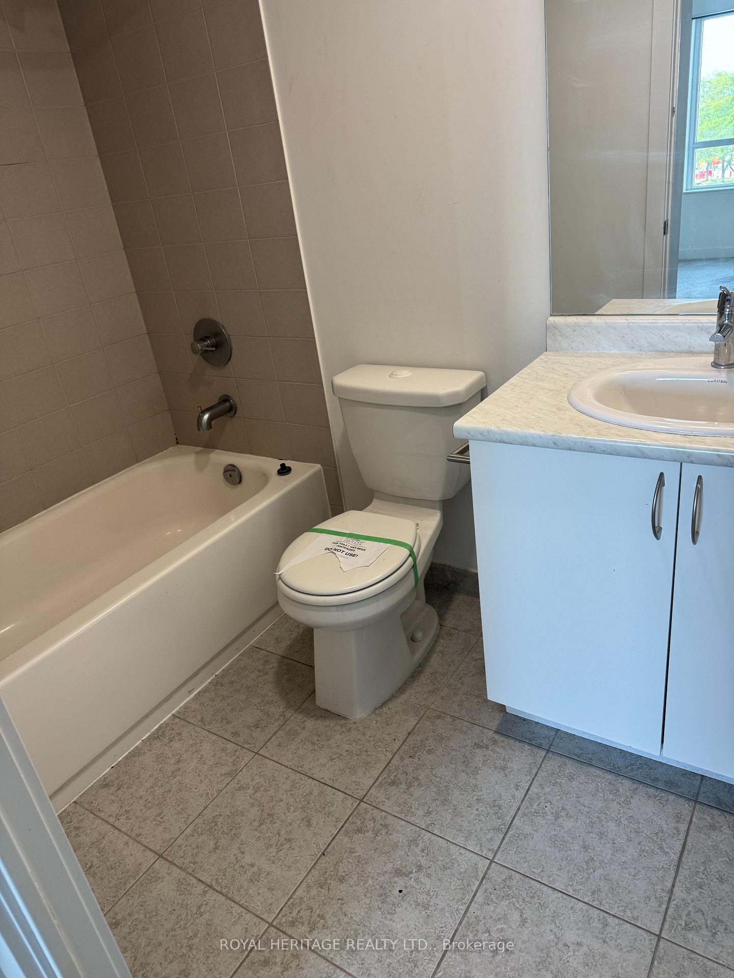 Photo 8 of Unit 403, 1346 Danforth Road, Scarborough, Eglinton East — HOMEH