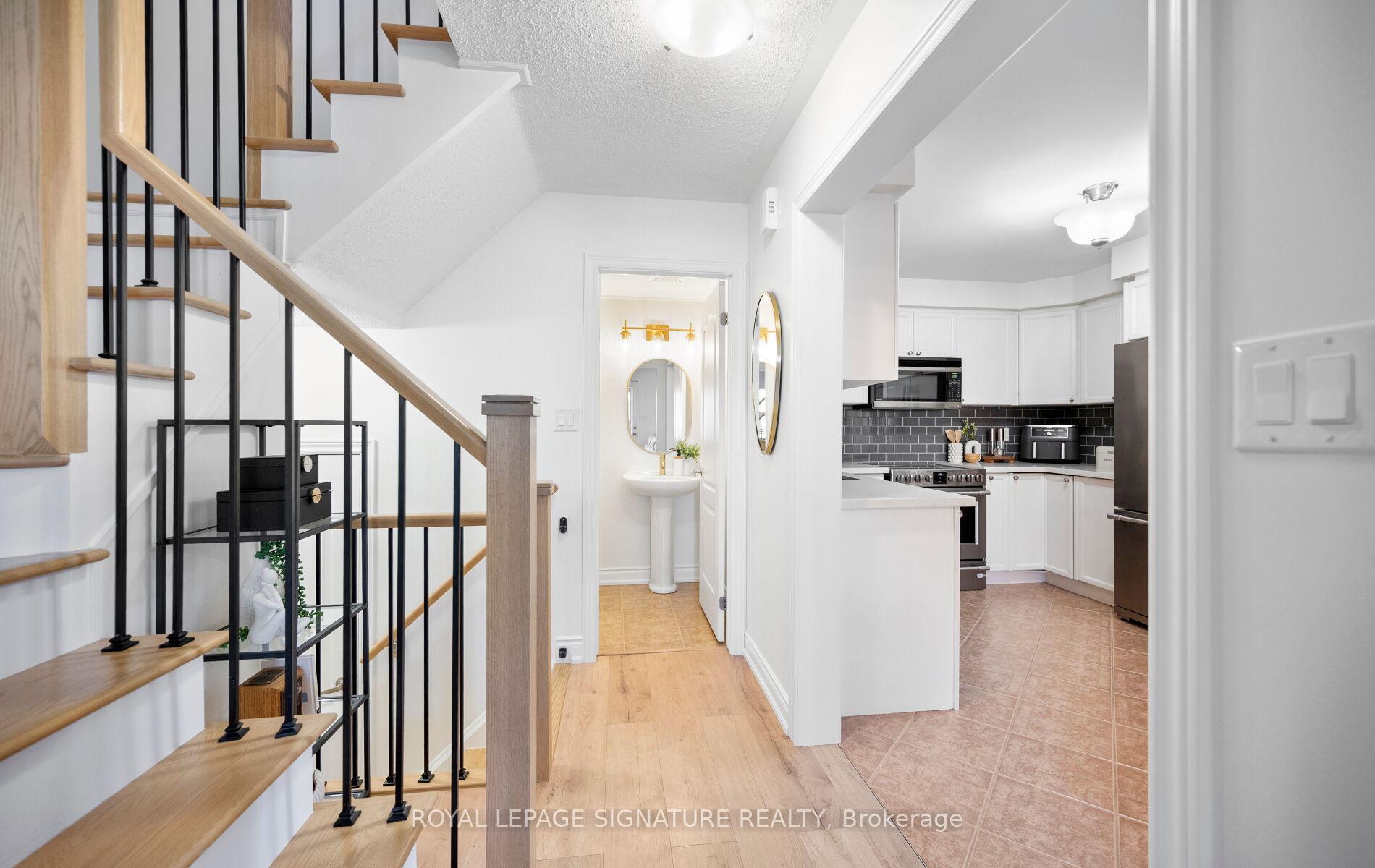 Photo 10 of 944 Deverell Place, Milton, Coates — HOMEH