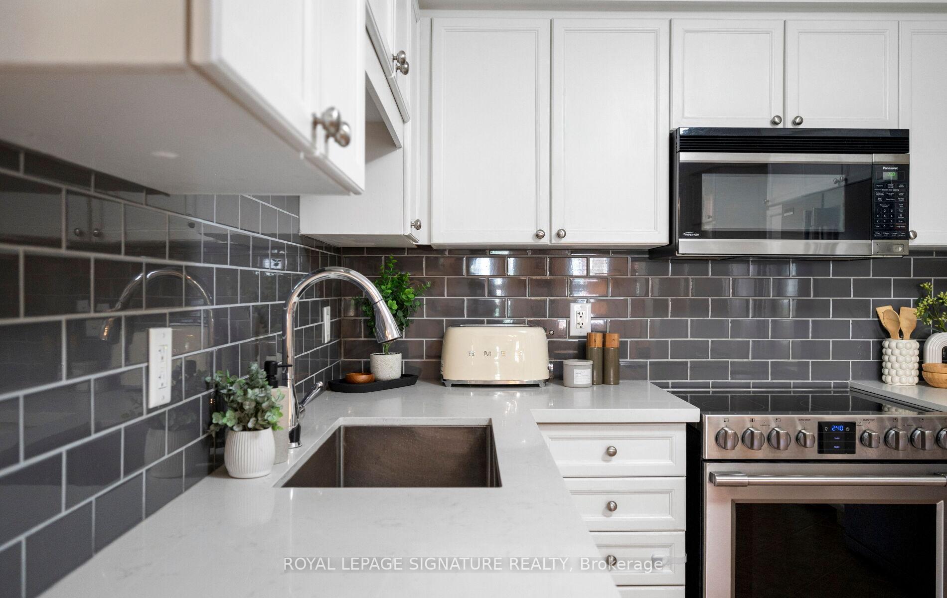 Photo 25 of 944 Deverell Place, Milton, Coates — HOMEH