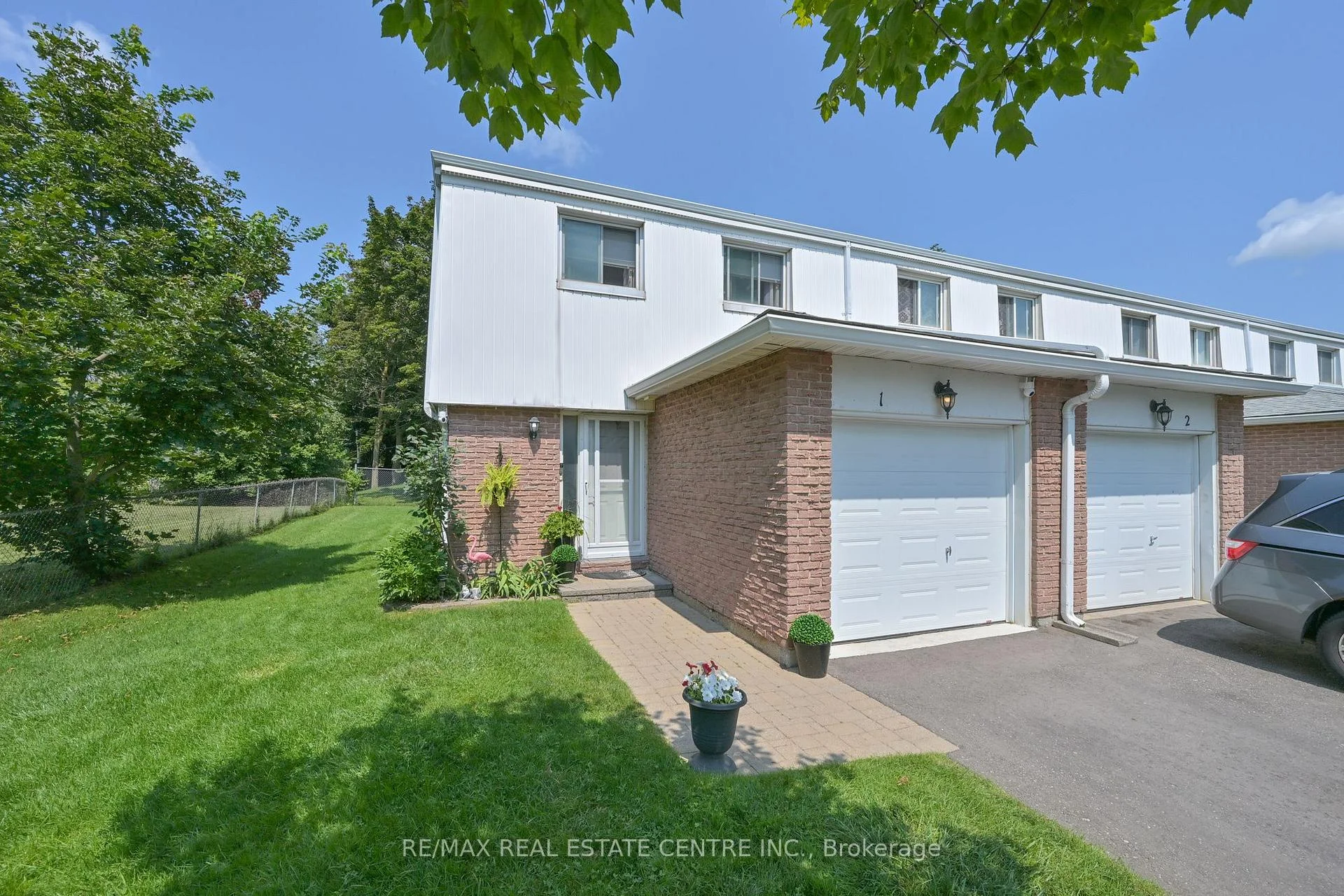 Photo 8 of Unit 1, 325 William Street, Shelburne — HOMEH