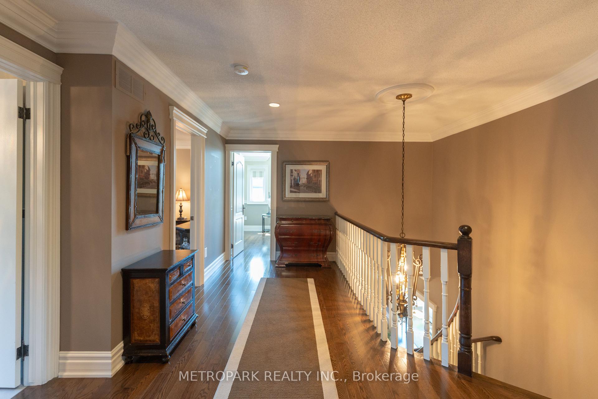 Photo 19 of 56 Bindertwine Boulevard, Vaughan, Kleinburg — HOMEH