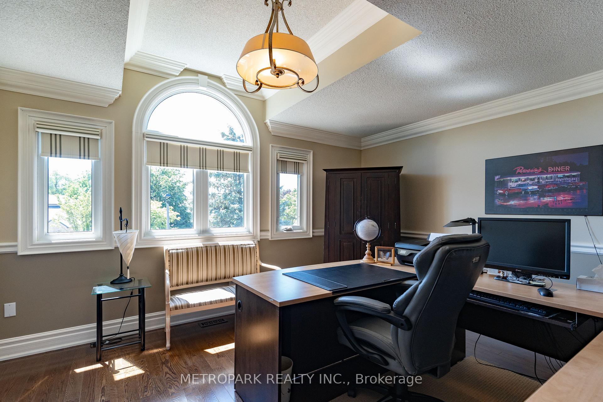Photo 23 of 56 Bindertwine Boulevard, Vaughan, Kleinburg — HOMEH