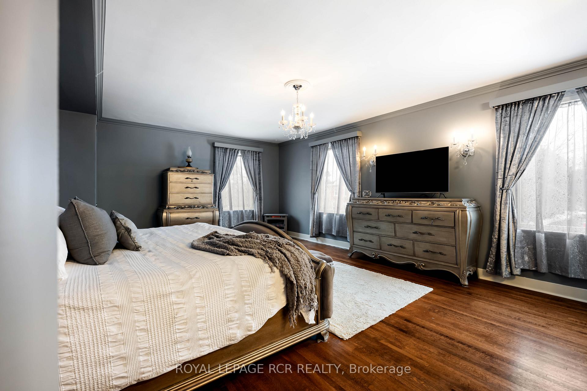 Photo 25 of 17 First Avenue, Orangeville — HOMEH