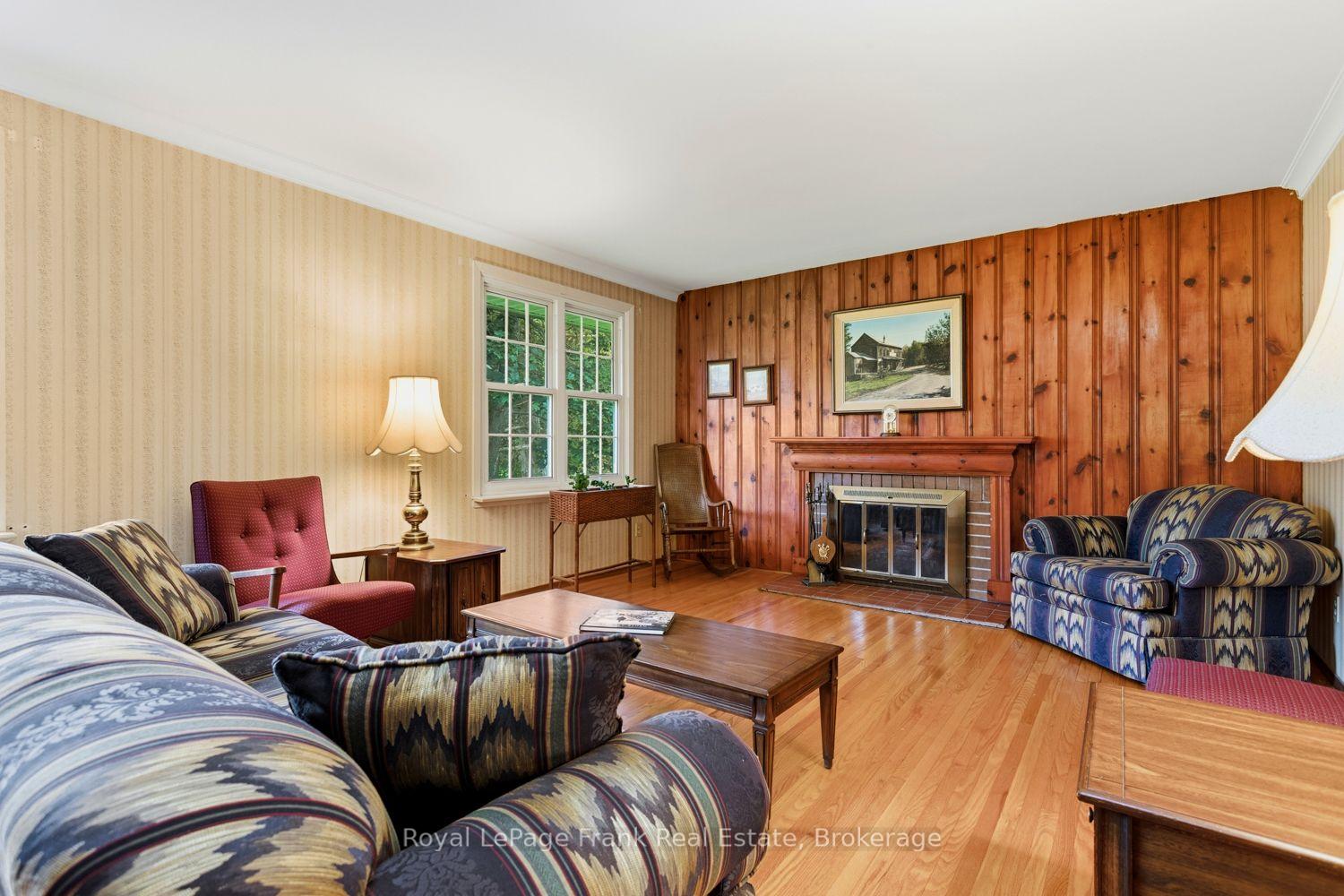 Photo 6 of 5080 Bowmanville Avenue, Clarington, Rural Clarington — HOMEH
