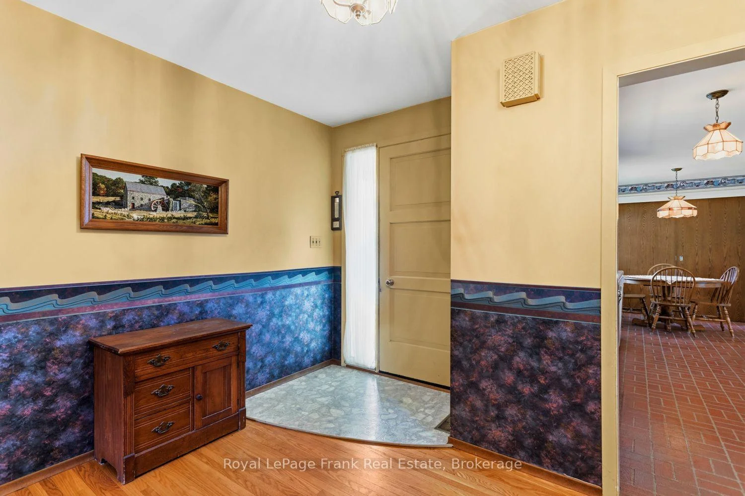 Photo 7 of 5080 Bowmanville Avenue, Clarington, Rural Clarington — HOMEH