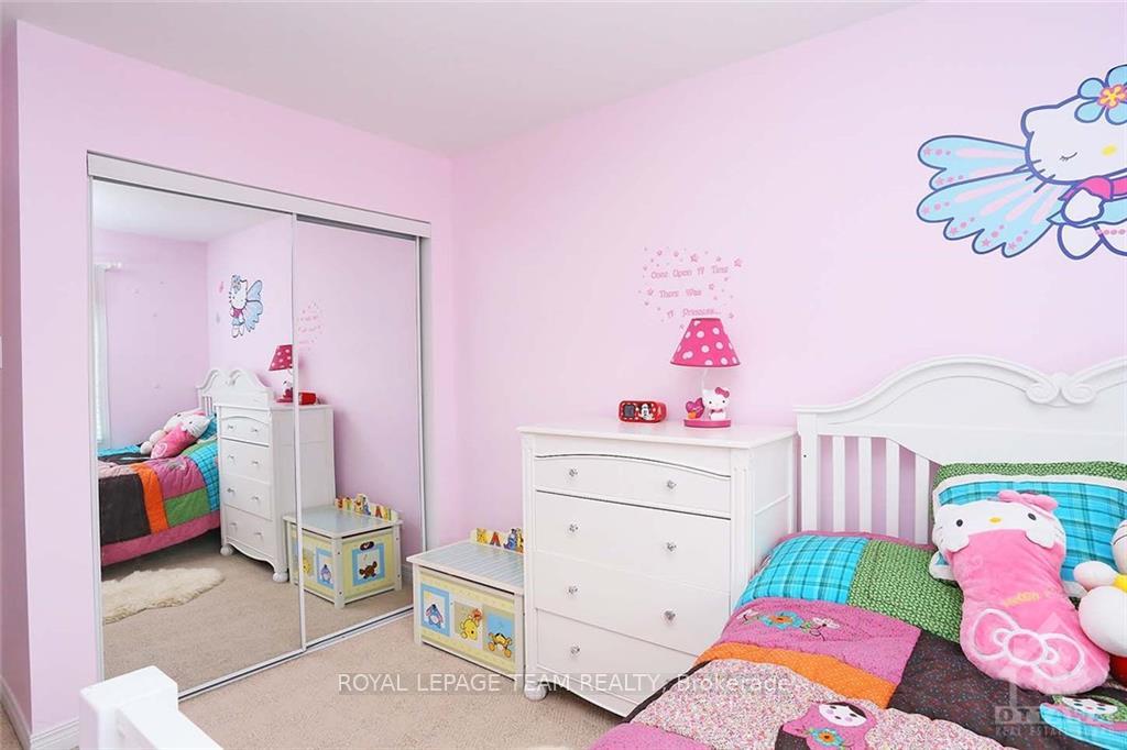 Photo 21 of 68 Encore Private, Ottawa, City View/Skyline/Fisher Heights/Parkwood Hills — HOMEH