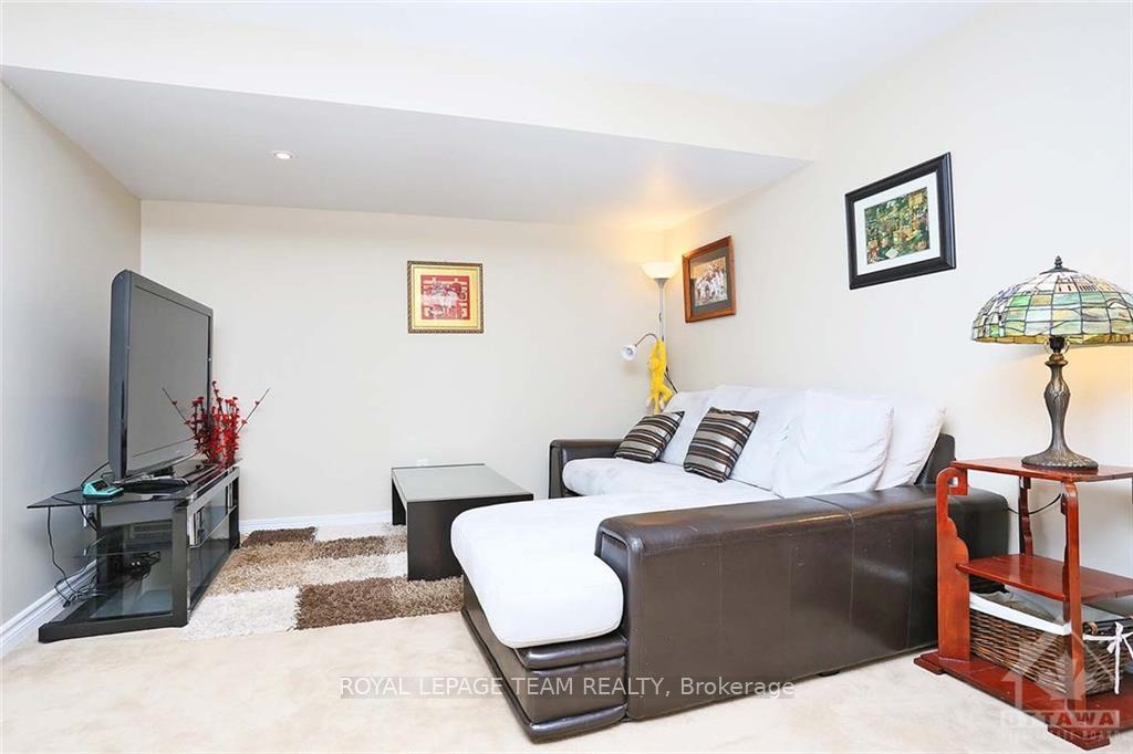 Photo 26 of 68 Encore Private, Ottawa, City View/Skyline/Fisher Heights/Parkwood Hills — HOMEH