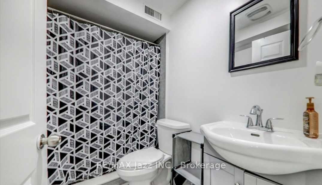 Photo 7 of Unit Lower, 107 Apple Blossom Boulevard, Clarington, Bowmanville — HOMEH