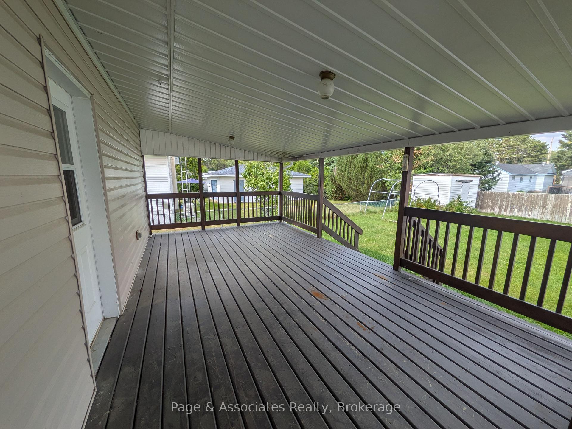 Photo 16 of 198 Montreal Street, West Nipissing, Sturgeon Falls — HOMEH