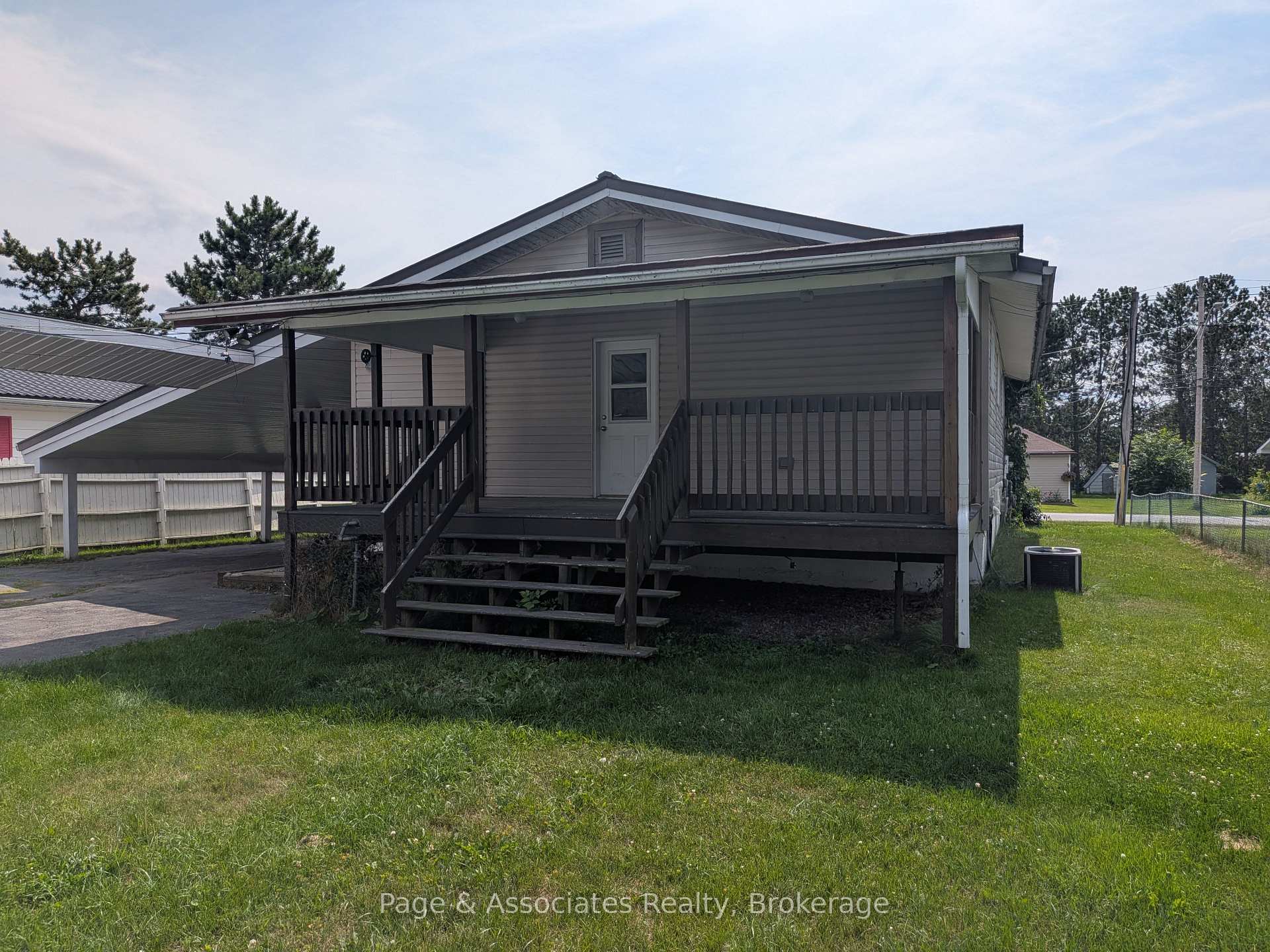 Photo 28 of 198 Montreal Street, West Nipissing, Sturgeon Falls — HOMEH