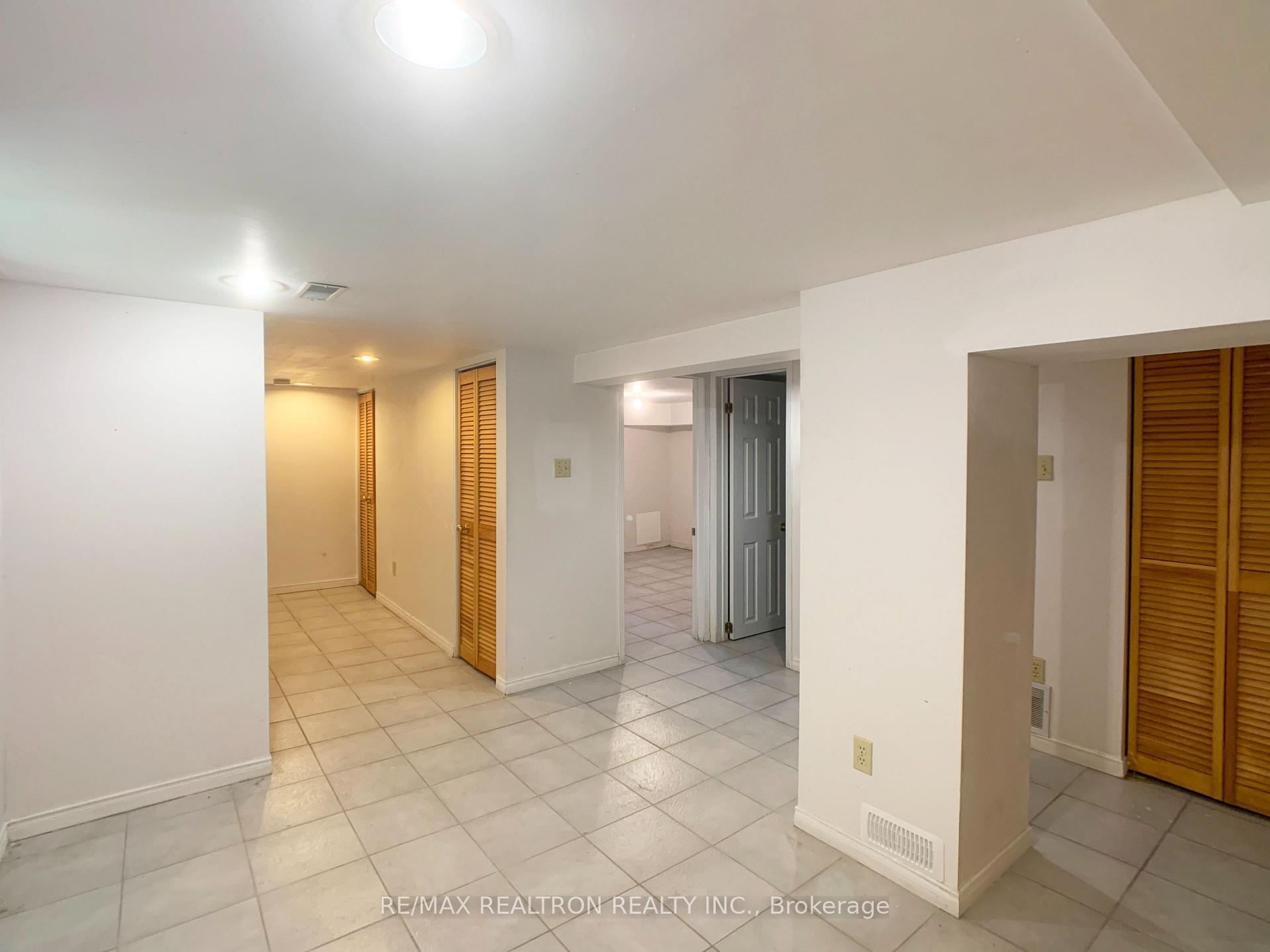 Photo 5 of 48 Mann Avenue, Toronto, Mount Pleasant East — HOMEH