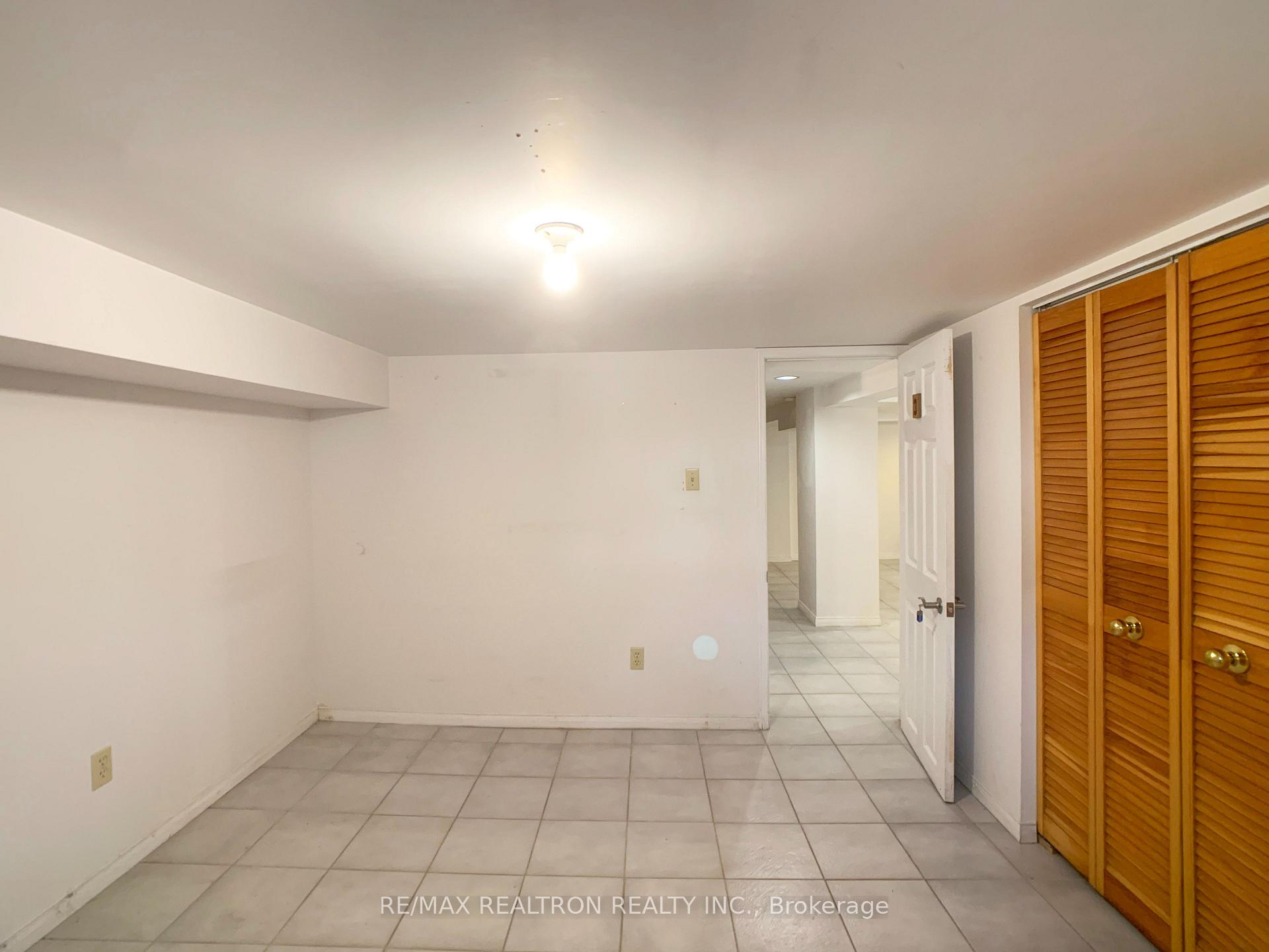Photo 6 of 48 Mann Avenue, Toronto, Mount Pleasant East — HOMEH