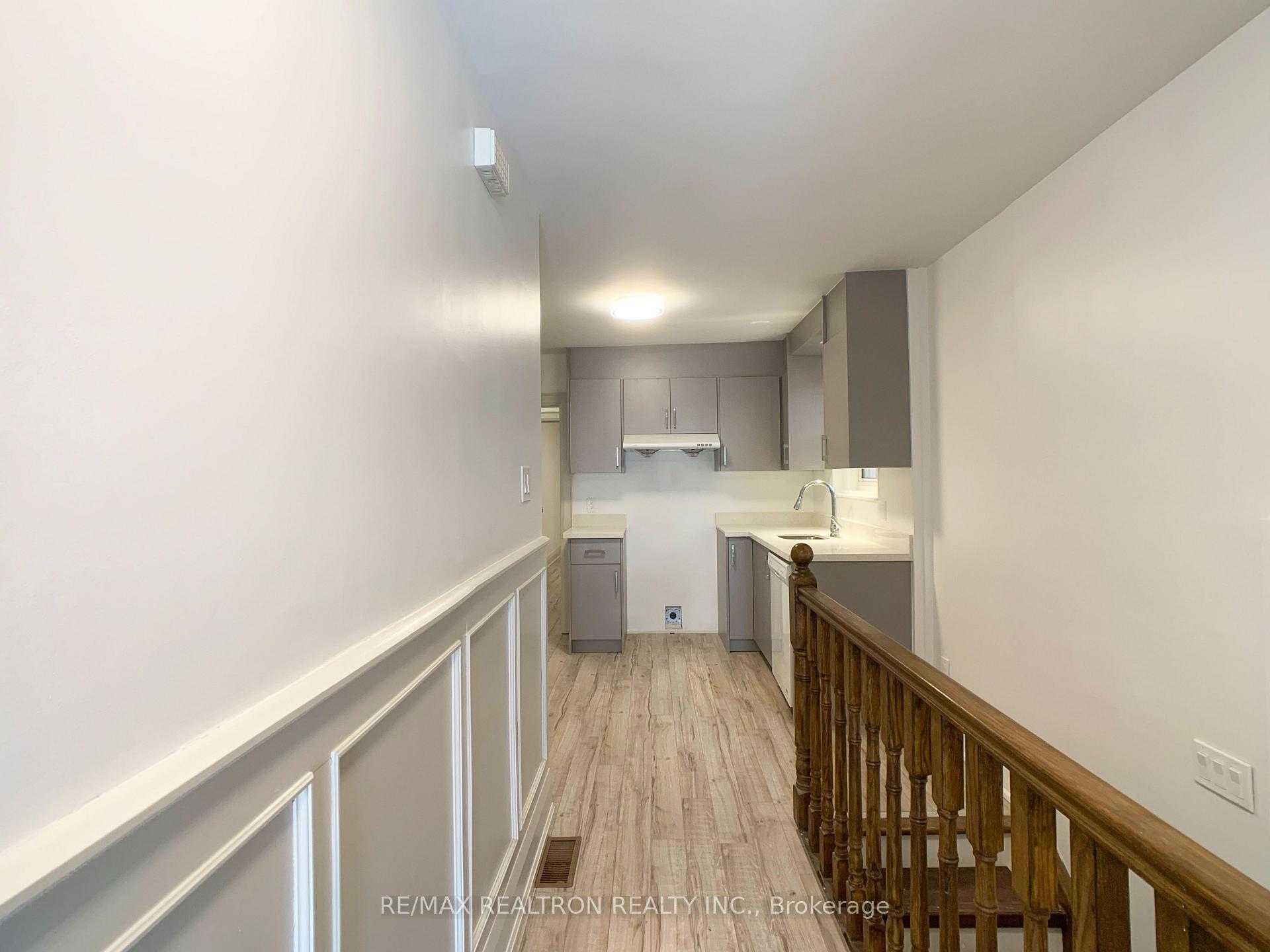 Photo 22 of 48 Mann Avenue, Toronto, Mount Pleasant East — HOMEH