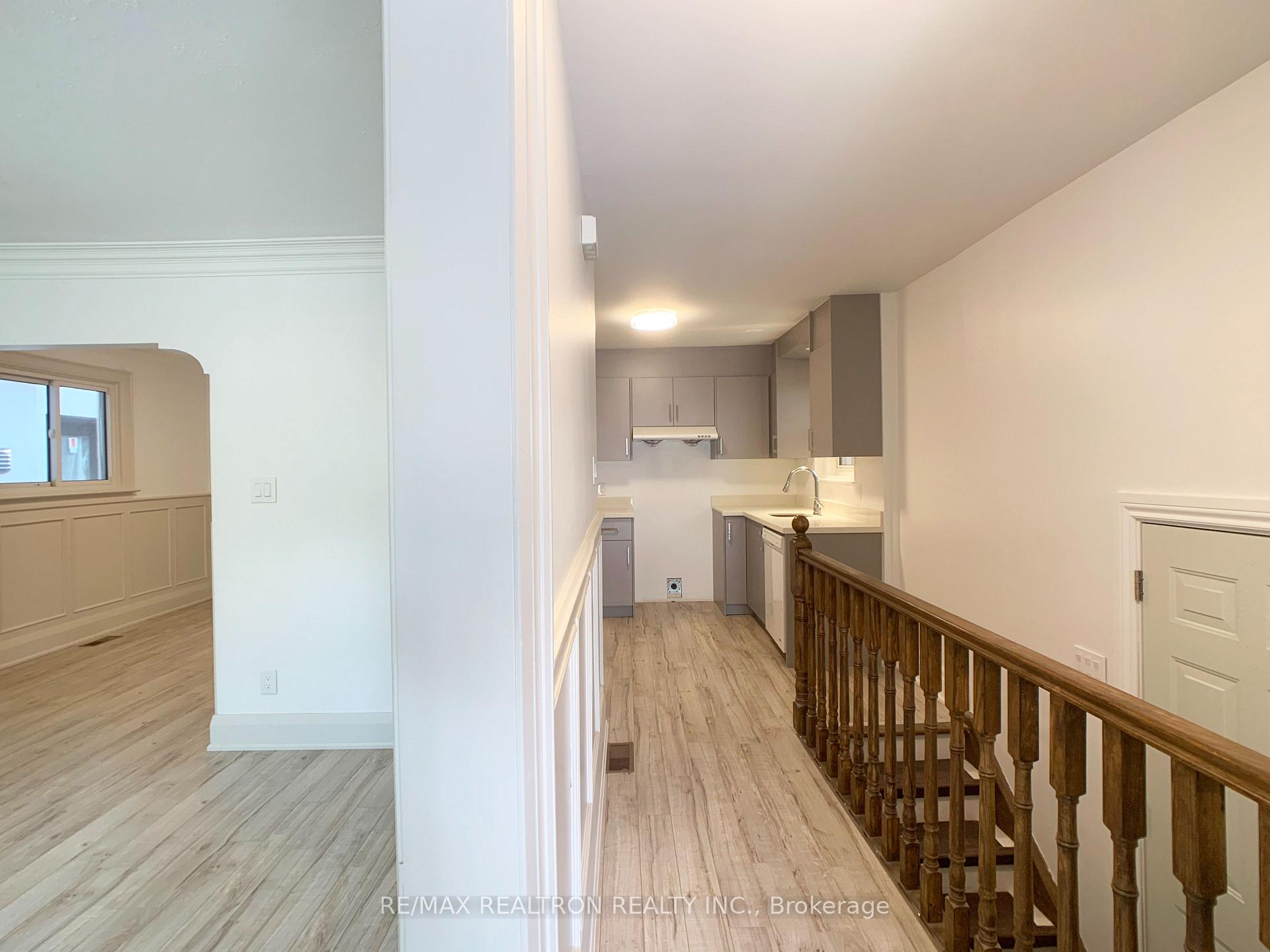 Photo 23 of 48 Mann Avenue, Toronto, Mount Pleasant East — HOMEH