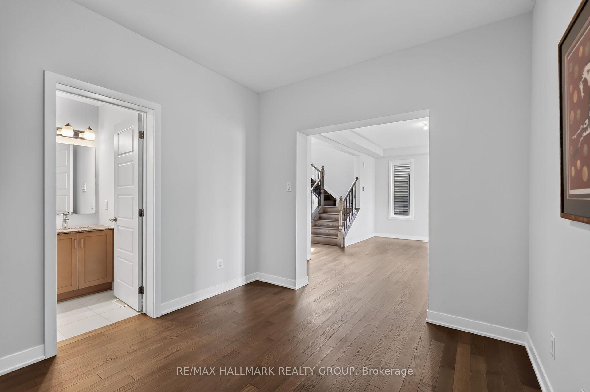 Photo 11 of 717 Fenwick Way, Ottawa, Barrhaven - Stonebridge — HOMEH