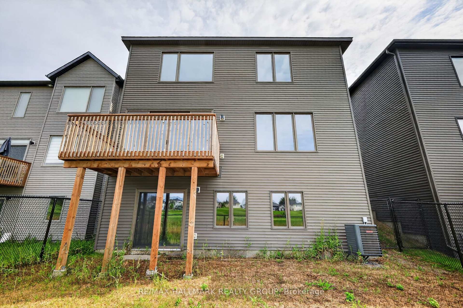 Photo 44 of 717 Fenwick Way, Ottawa, Barrhaven - Stonebridge — HOMEH