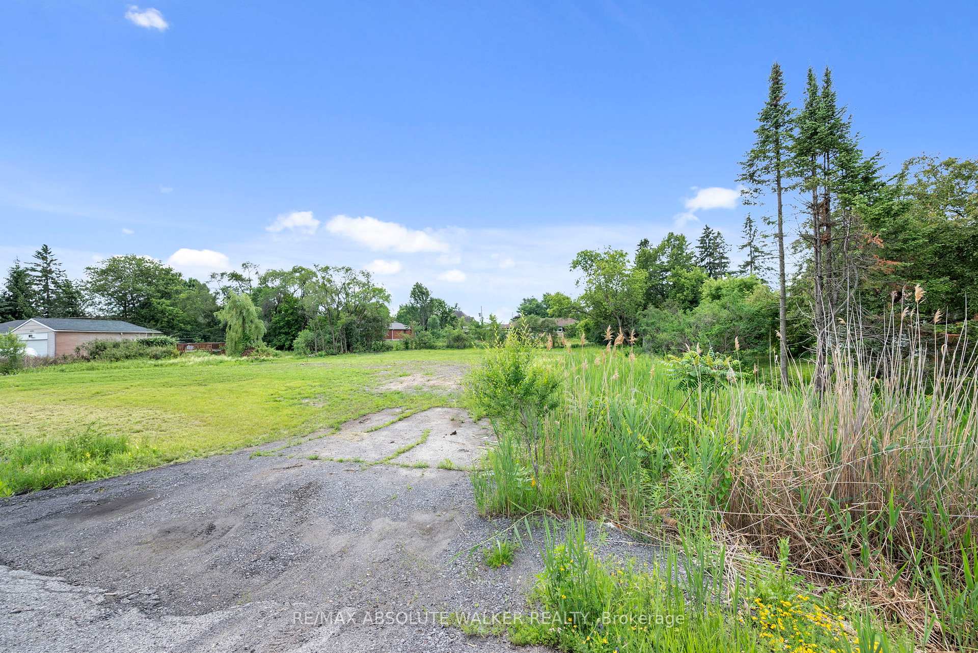 Photo 12 of 4320 Bank Street, Ottawa, Blossom Park/Kemp Park/Findlay Creek — HOMEH