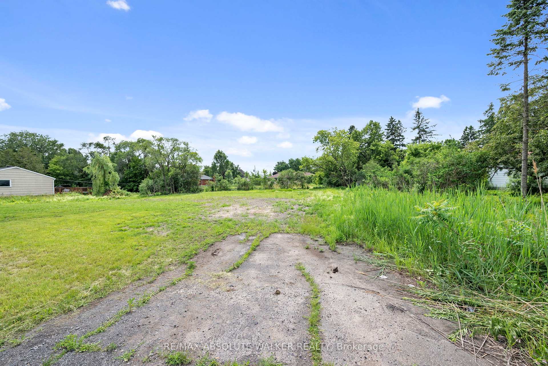Photo 13 of 4320 Bank Street, Ottawa, Blossom Park/Kemp Park/Findlay Creek — HOMEH