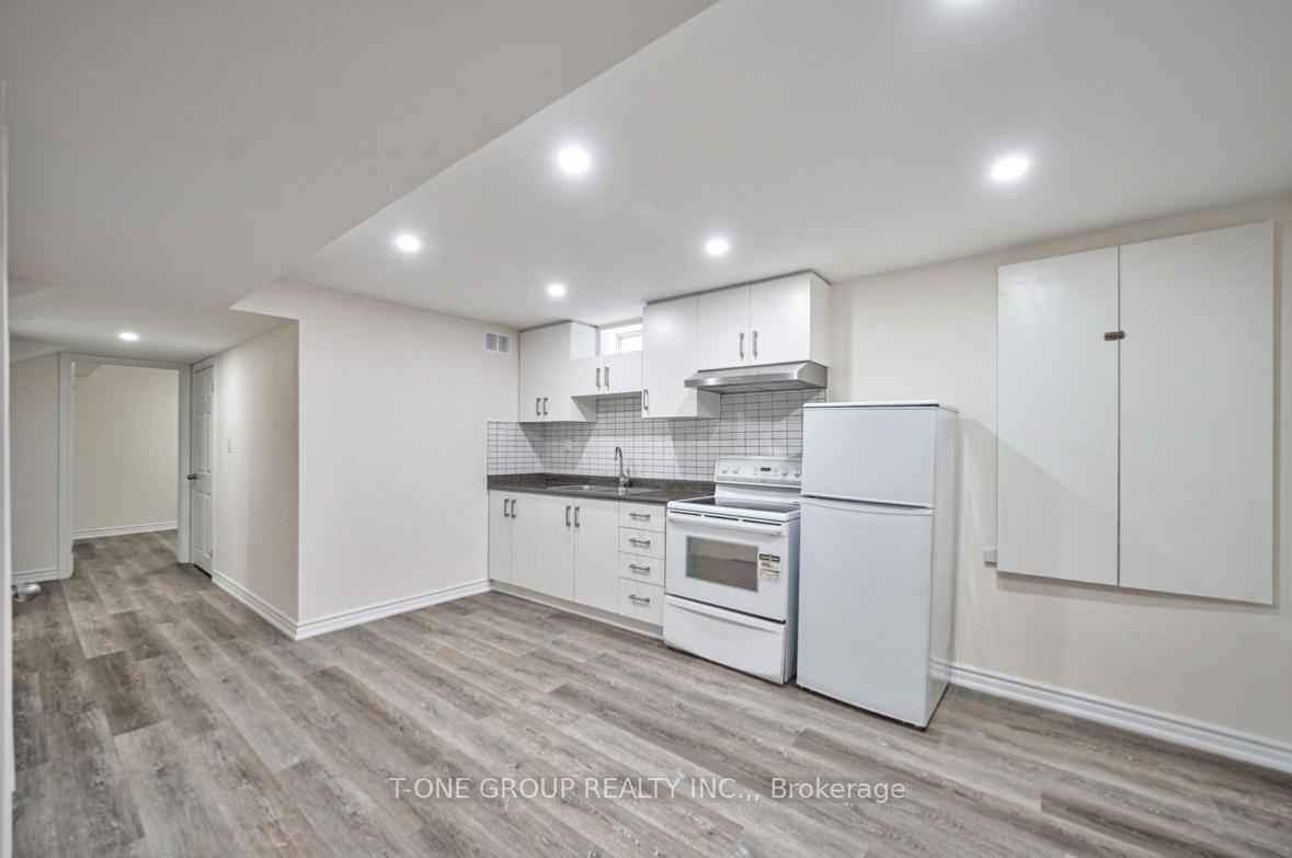 Photo 4 of Unit Bsmt, 5 Hammersly Boulevard, Markham, Wismer — HOMEH