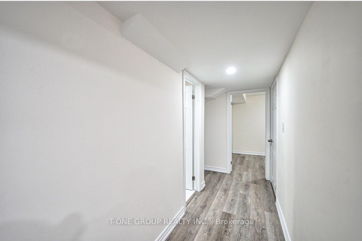 Photo 6 of Unit Bsmt, 5 Hammersly Boulevard, Markham, Wismer — HOMEH