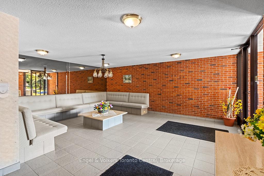 Photo 5 of Unit 402, 860 9TH Street E, Owen Sound — HOMEH