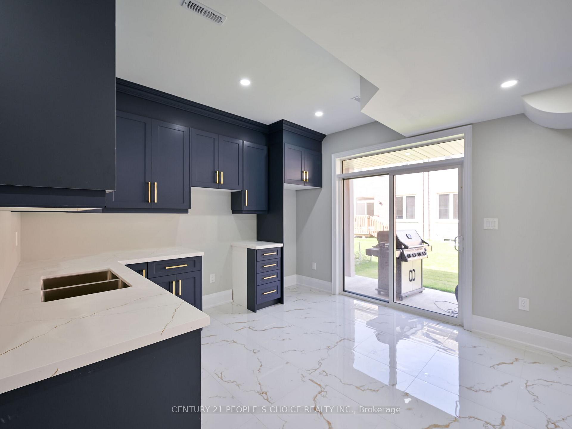 Photo 9 of 12 Junior Road, Brampton, Northwest Brampton — HOMEH
