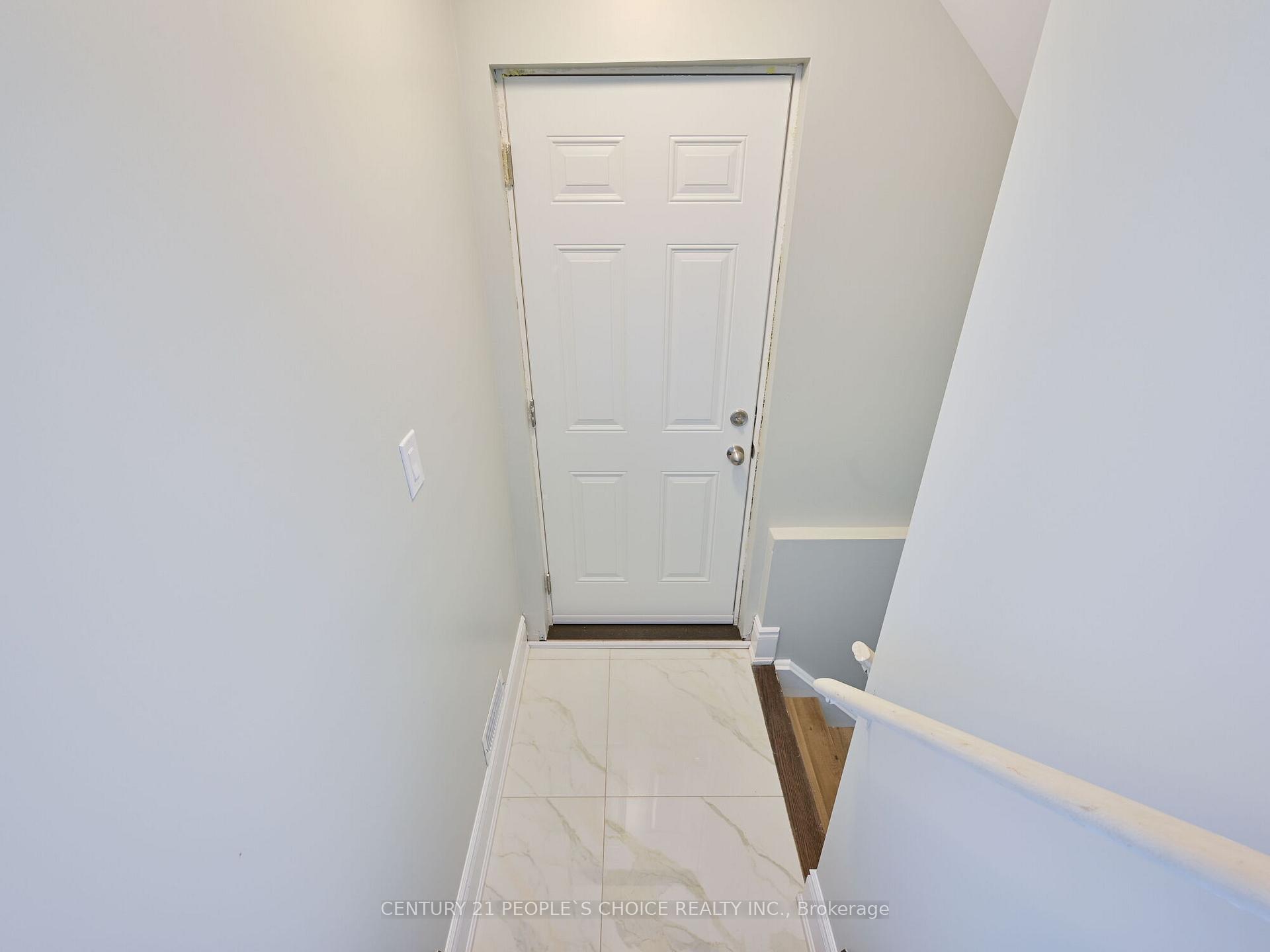Photo 39 of 12 Junior Road, Brampton, Northwest Brampton — HOMEH