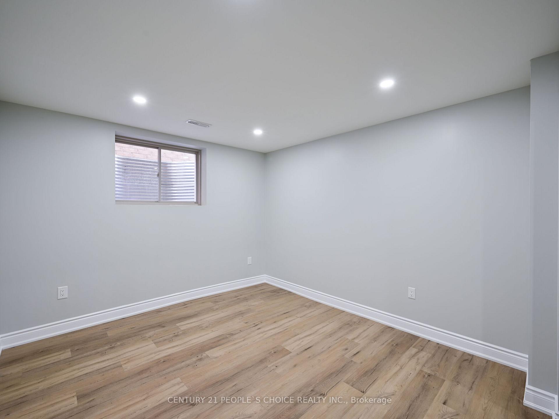 Photo 46 of 12 Junior Road, Brampton, Northwest Brampton — HOMEH