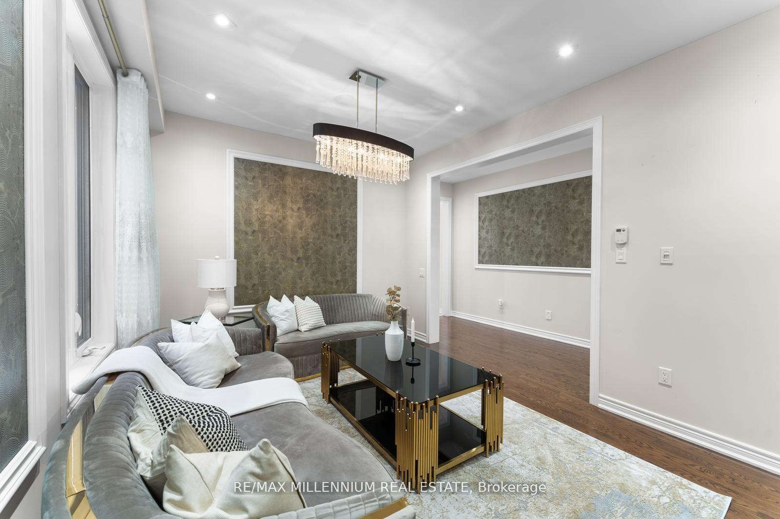 Photo 12 of 433 Mavrinac Boulevard, Aurora, Bayview Northeast — HOMEH