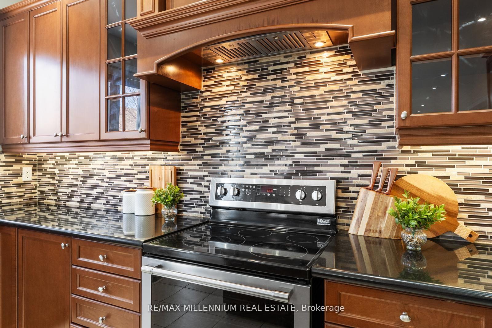 Photo 20 of 433 Mavrinac Boulevard, Aurora, Bayview Northeast — HOMEH