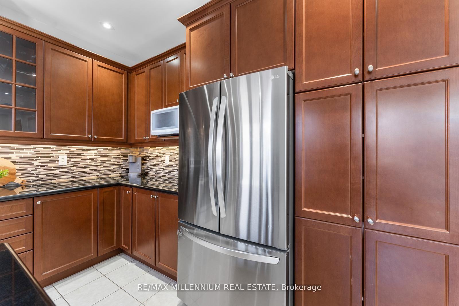 Photo 22 of 433 Mavrinac Boulevard, Aurora, Bayview Northeast — HOMEH