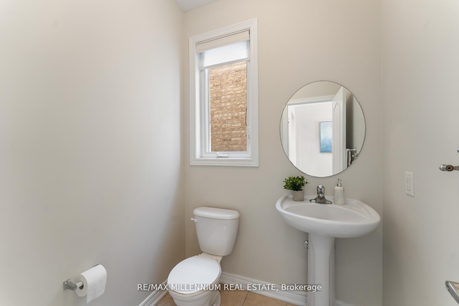 Photo 25 of 433 Mavrinac Boulevard, Aurora, Bayview Northeast — HOMEH