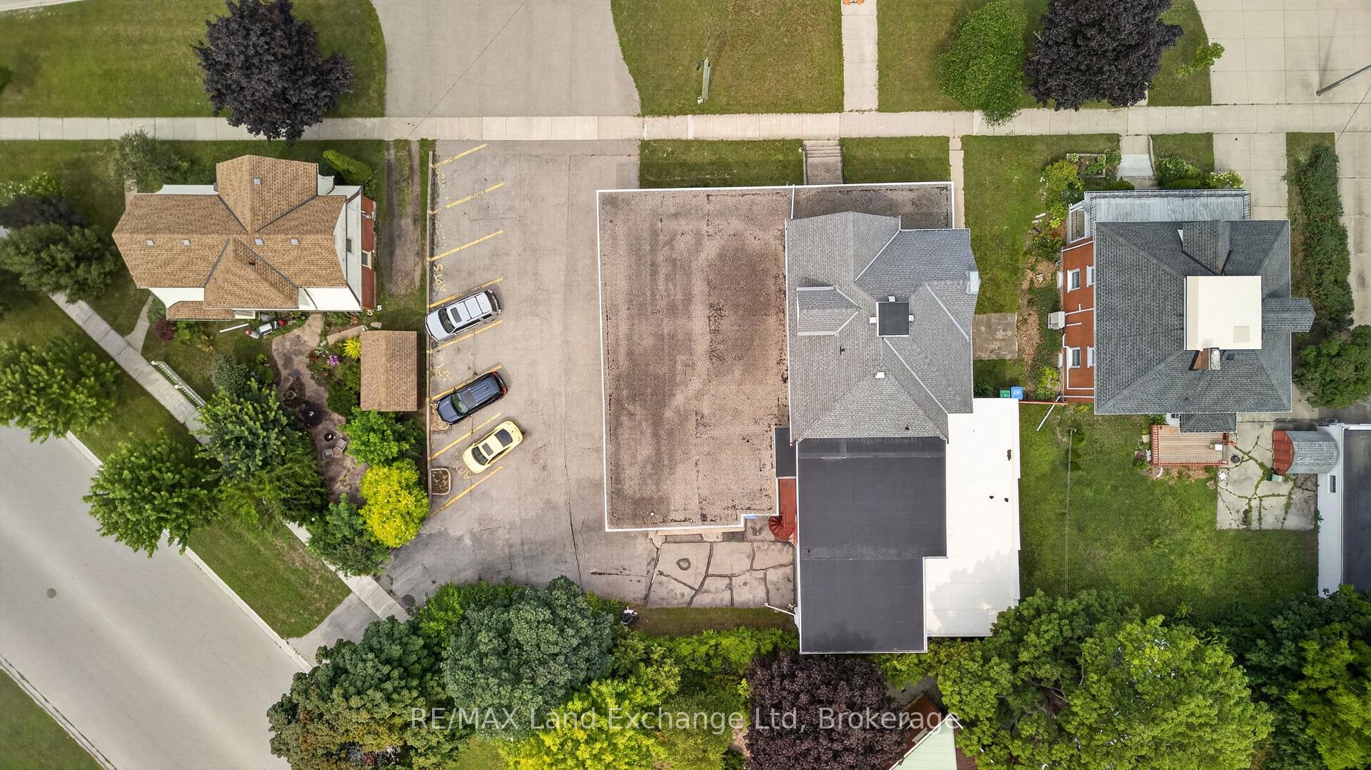 Photo 4 of 77 Montreal Street, Goderich, Goderich (Town) — HOMEH