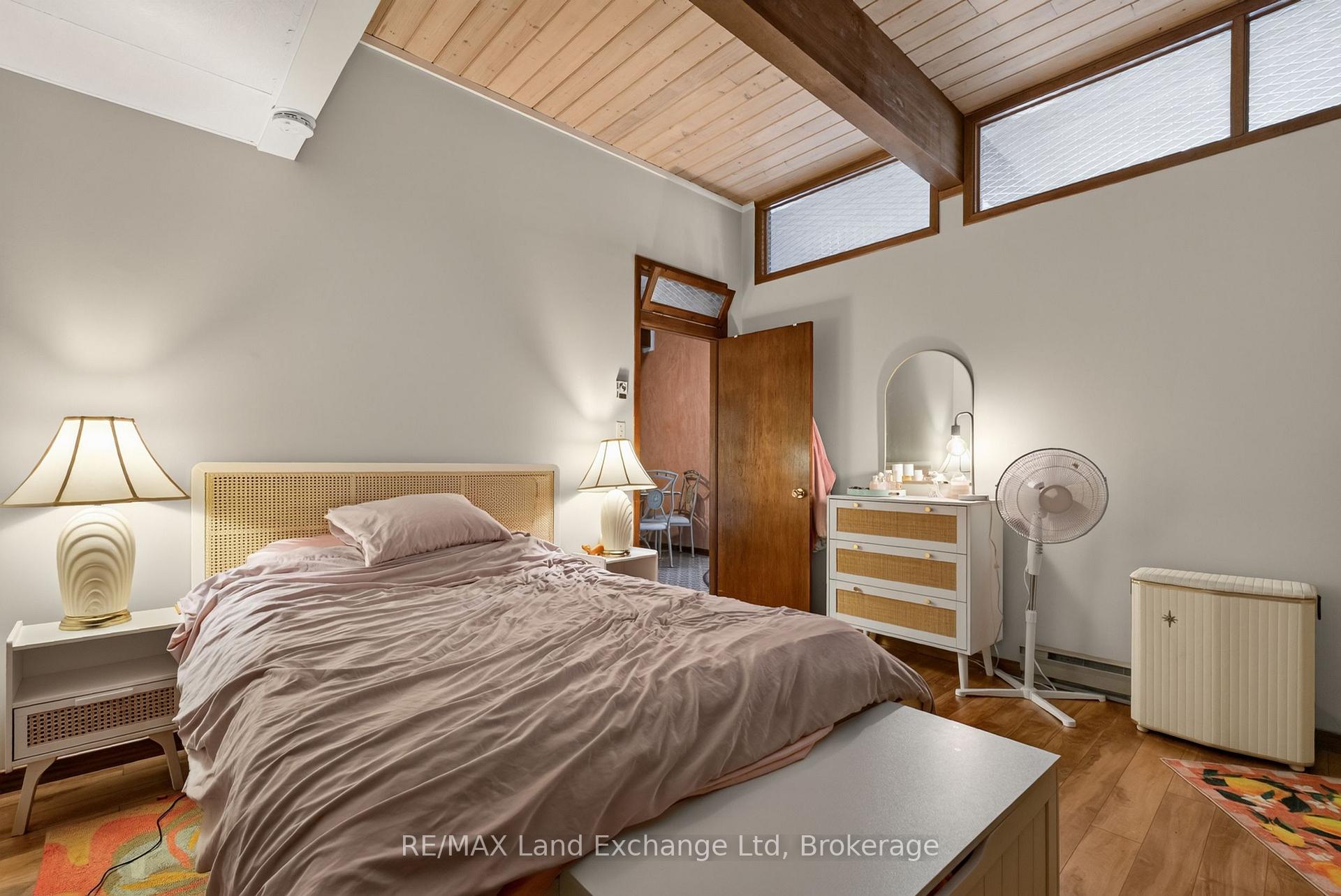 Photo 12 of 77 Montreal Street, Goderich, Goderich (Town) — HOMEH