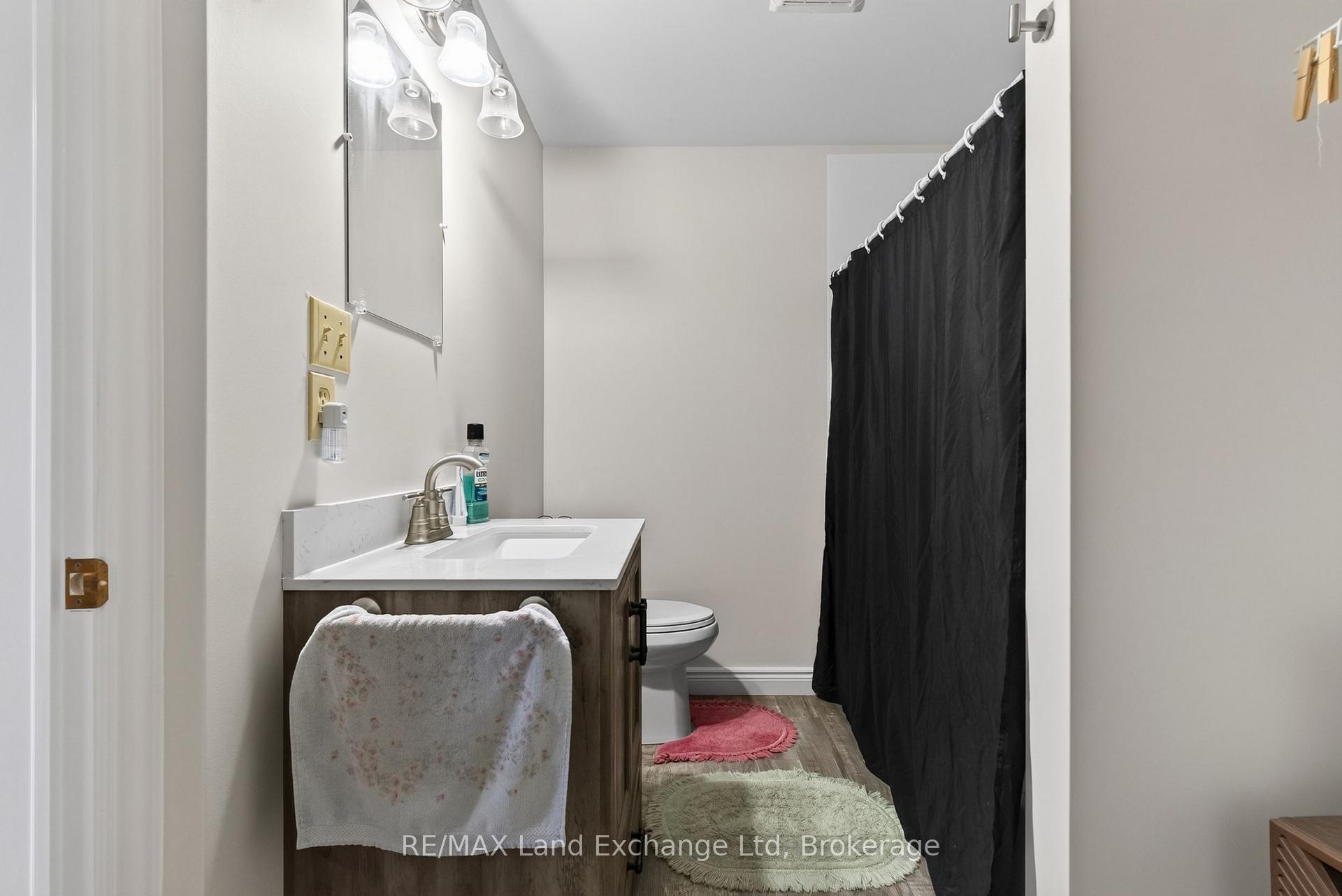 Photo 16 of 77 Montreal Street, Goderich, Goderich (Town) — HOMEH