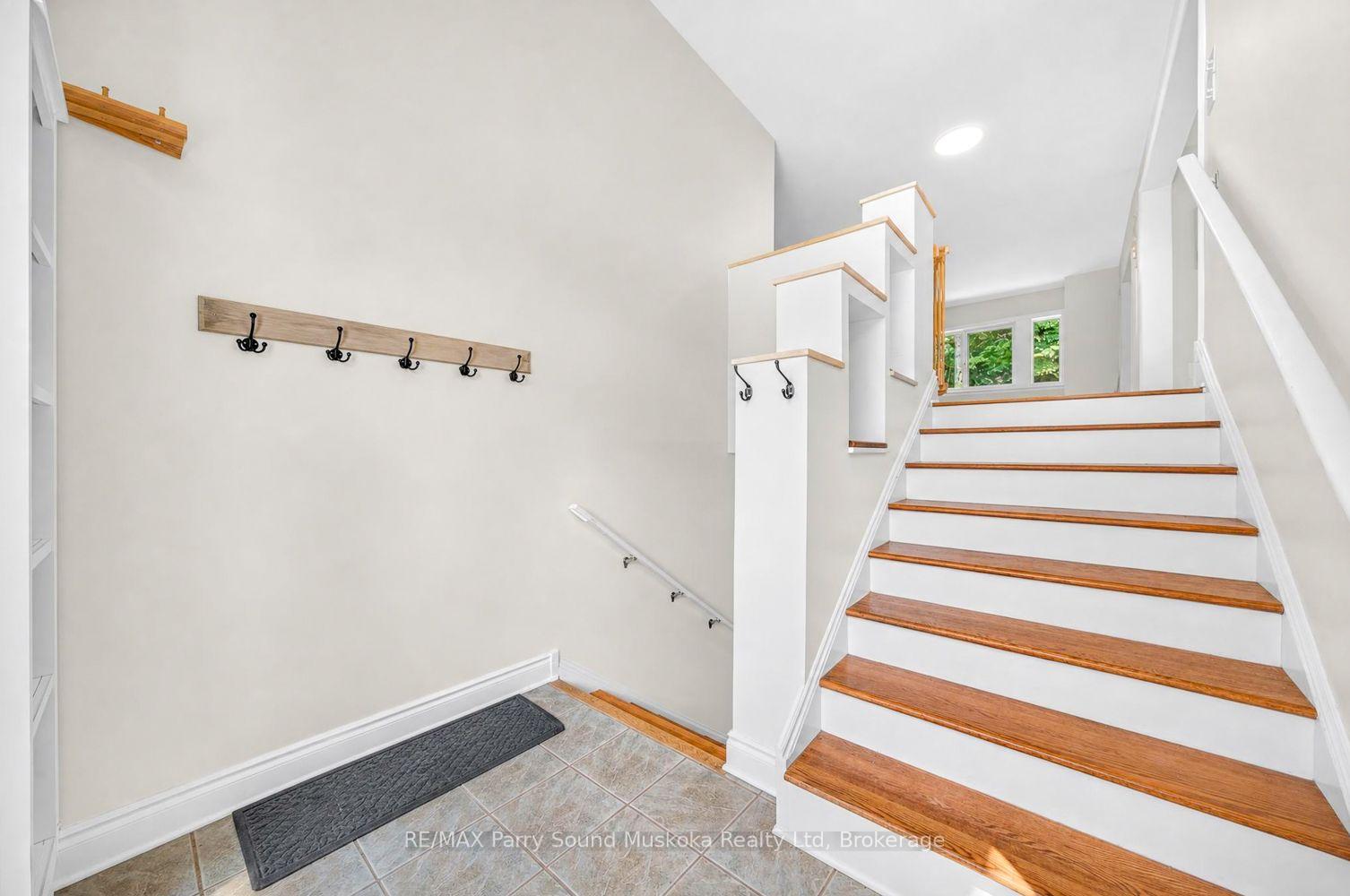Photo 4 of 8 Mountain Basin Drive, McDougall — HOMEH