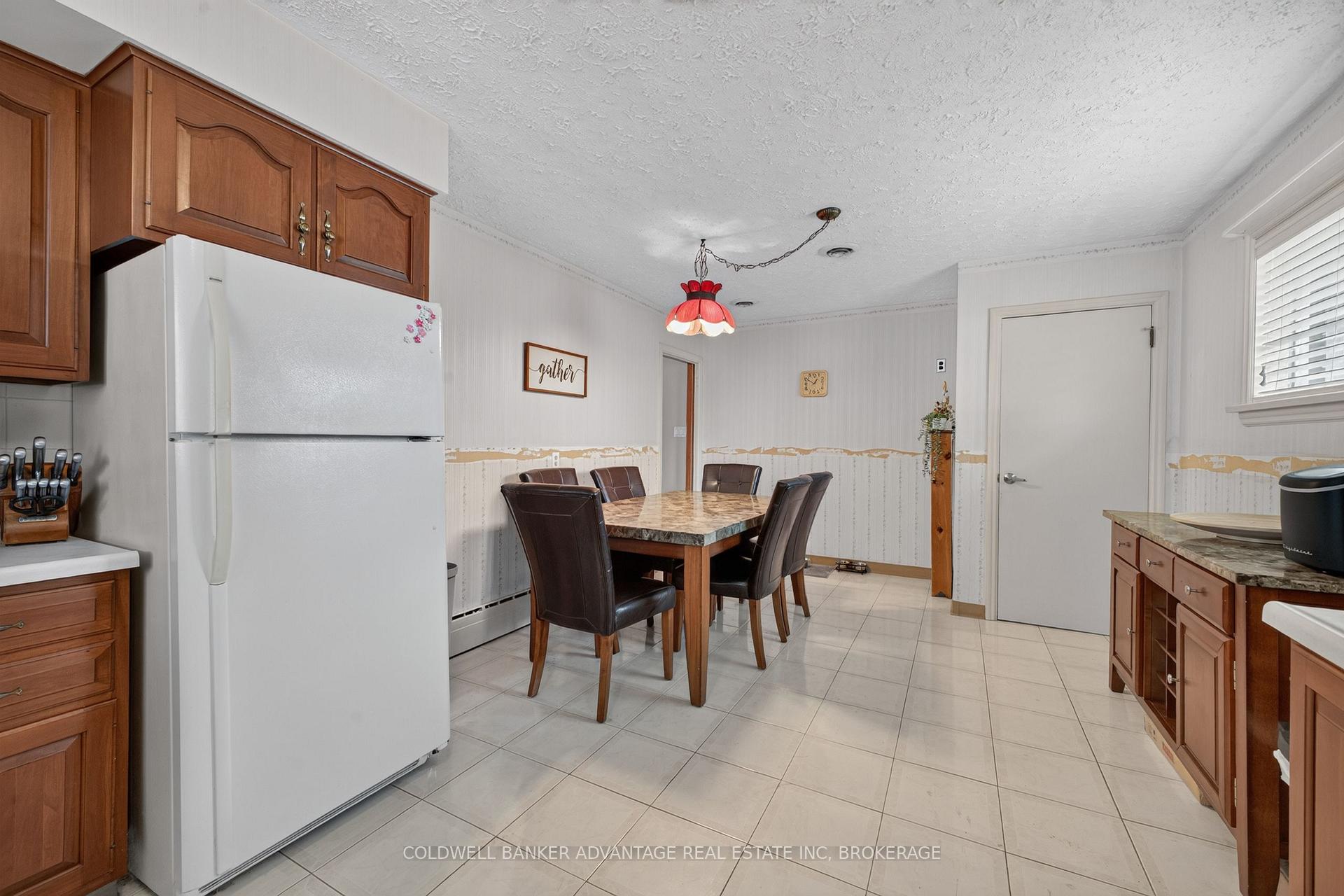 Photo 6 of 36 Third Street, Welland, Lincoln/Crowland — HOMEH