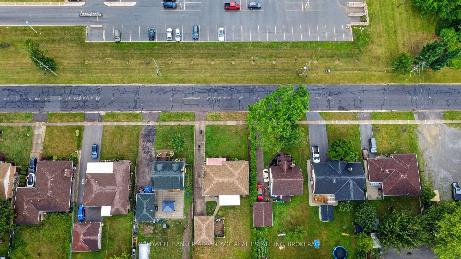 Photo 26 of 36 Third Street, Welland, Lincoln/Crowland — HOMEH