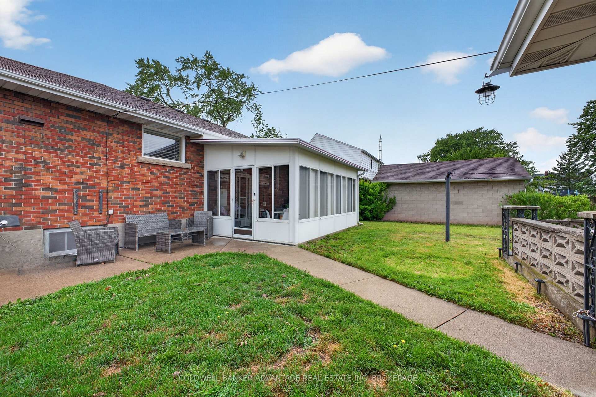Photo 29 of 36 Third Street, Welland, Lincoln/Crowland — HOMEH