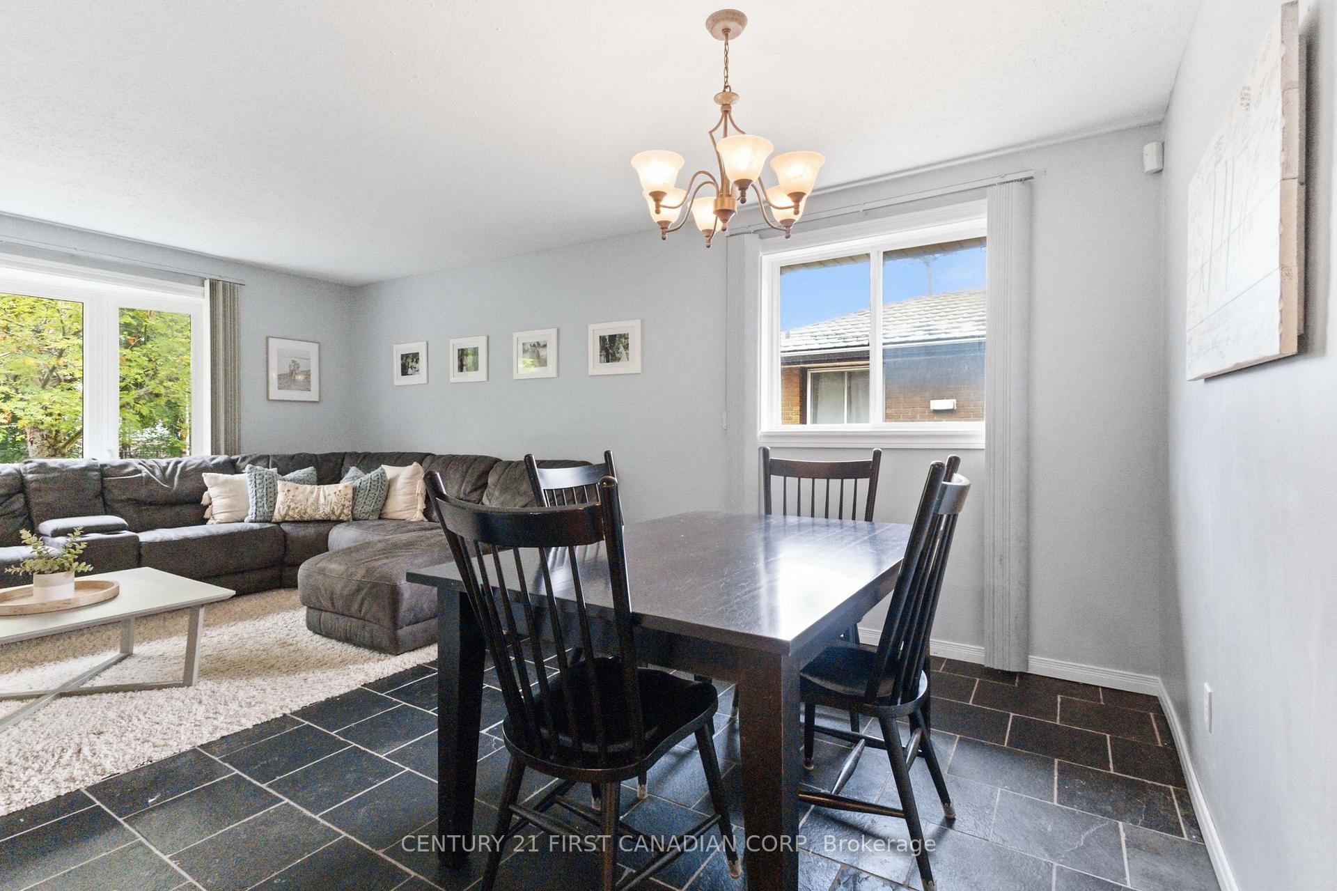 Photo 14 of 436 Ferndale Avenue, London, South P — HOMEH